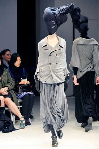 Look 16